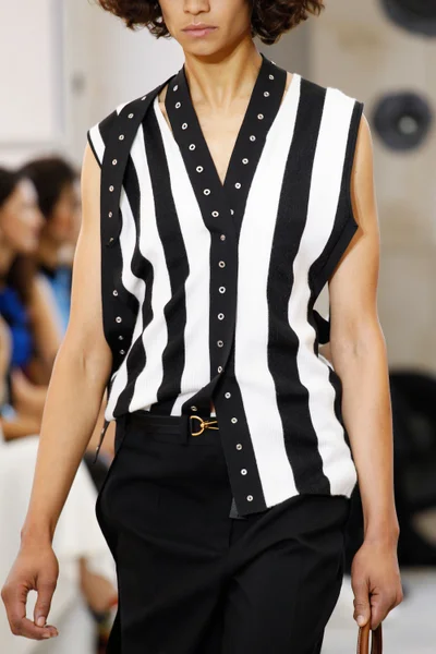 Look 24